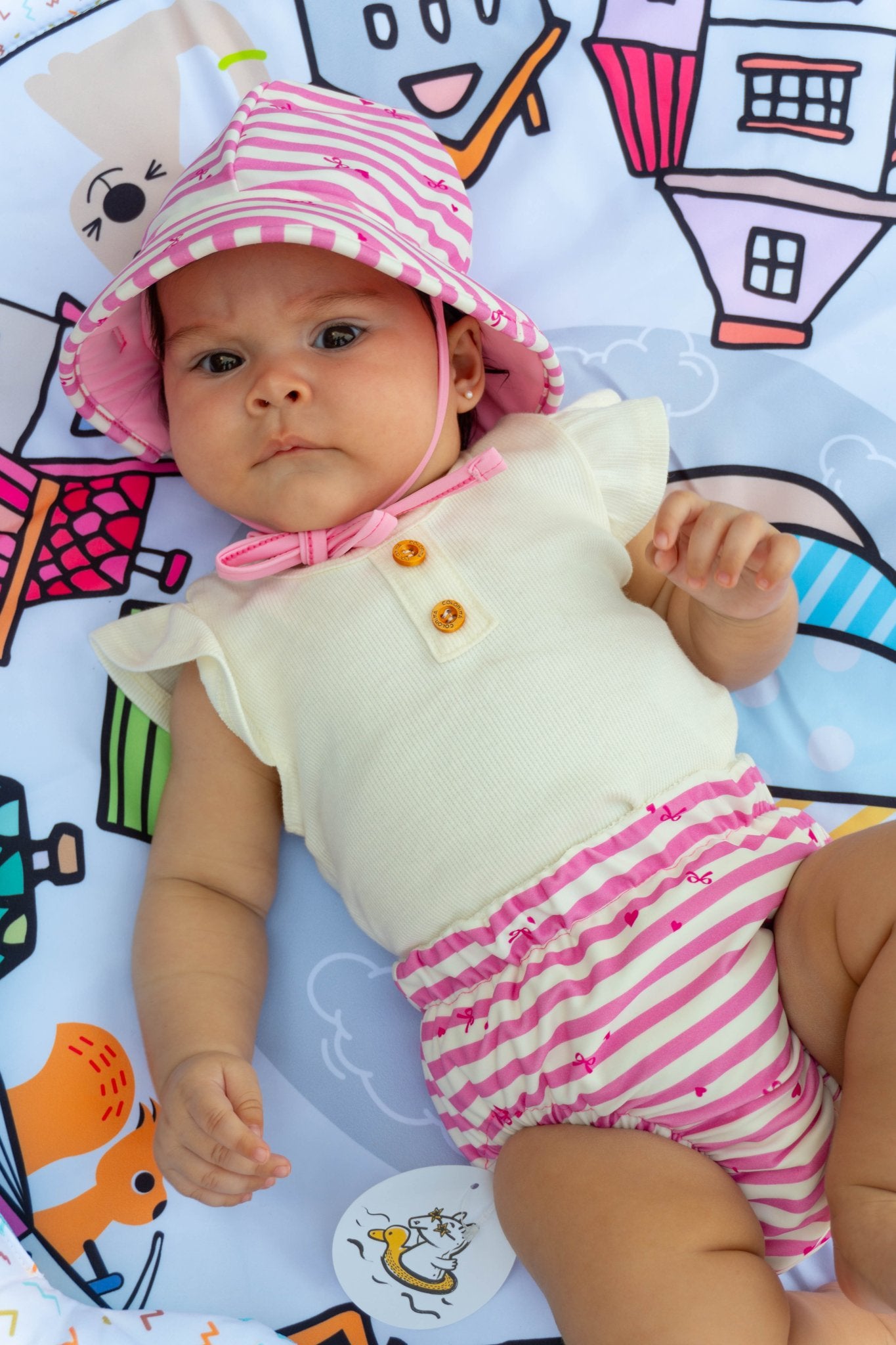 Conjunto de Baño Bebé UPF50 | Traje de Baño y Gorro Solar con Protección UV - shop_name peluche capibara popmart labubu diadelniño paraguay comprar en shop_name Conjunto de Baño Bebé UPF50 | Traje de Baño y Gorro Solar con Protección UV, la mejor calidad en - Wow Concept Conjunto de Baño Bebé UPF50 | Traje de Baño y Gorro Solar con Protección UV en