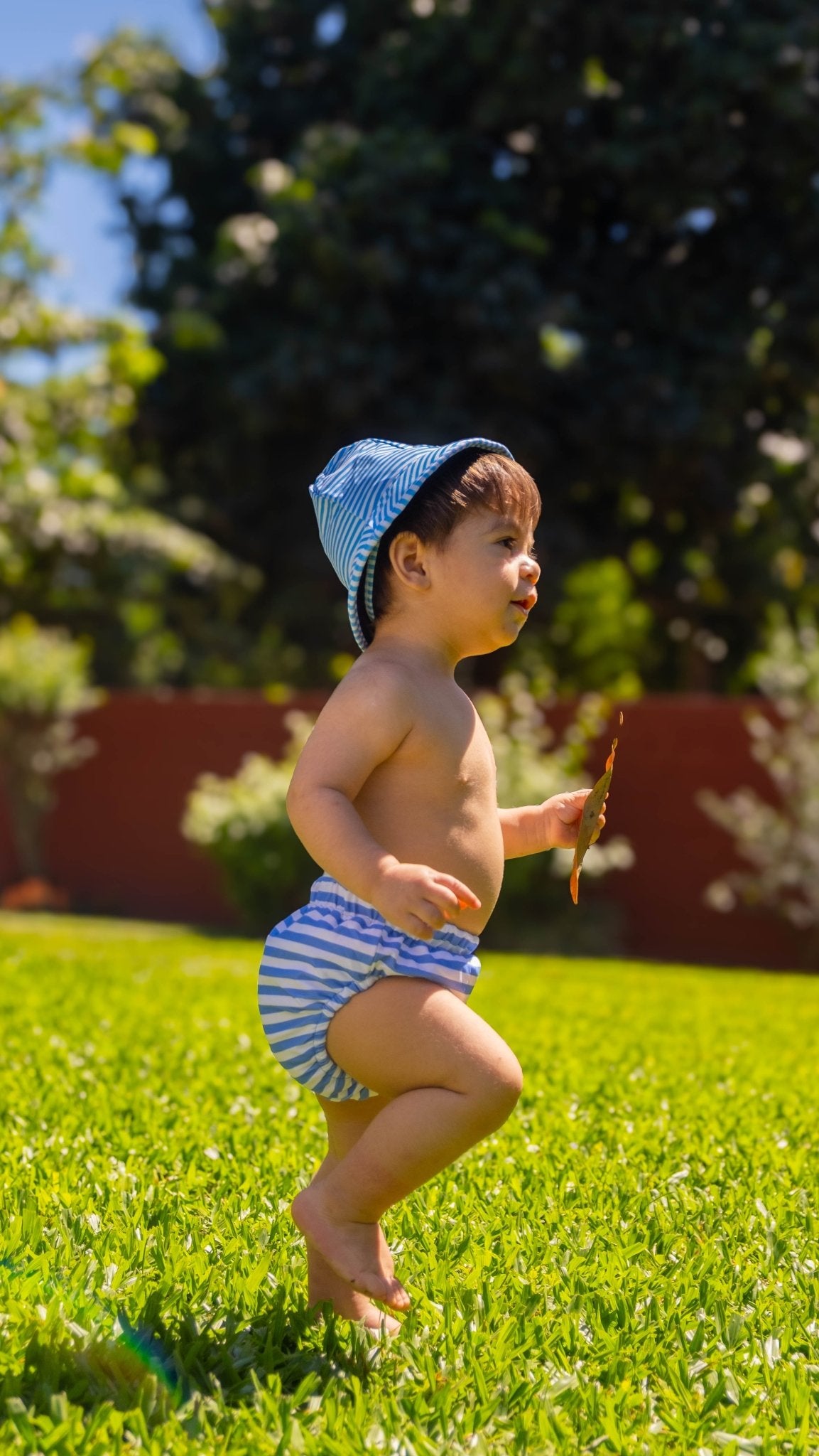 Conjunto de Baño Bebé UPF50 | Traje de Baño y Gorro Solar con Protección UV - shop_name peluche capibara popmart labubu diadelniño paraguay comprar en shop_name Conjunto de Baño Bebé UPF50 | Traje de Baño y Gorro Solar con Protección UV, la mejor calidad en - Wow Concept Conjunto de Baño Bebé UPF50 | Traje de Baño y Gorro Solar con Protección UV en